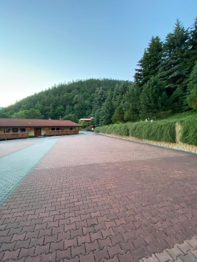 Hotel Selsky Dvur Perštejn Exterior foto